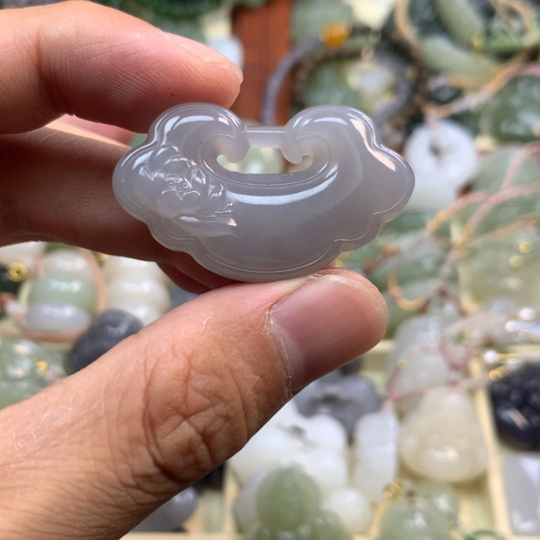 【闪购商品】颈饰未镶嵌和田玉