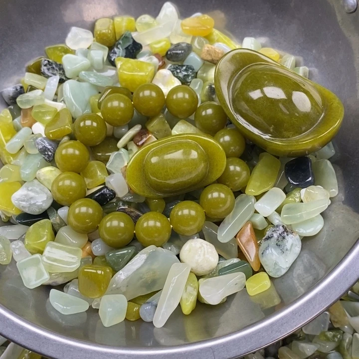 蛇纹石玉未镶嵌鱼缸石