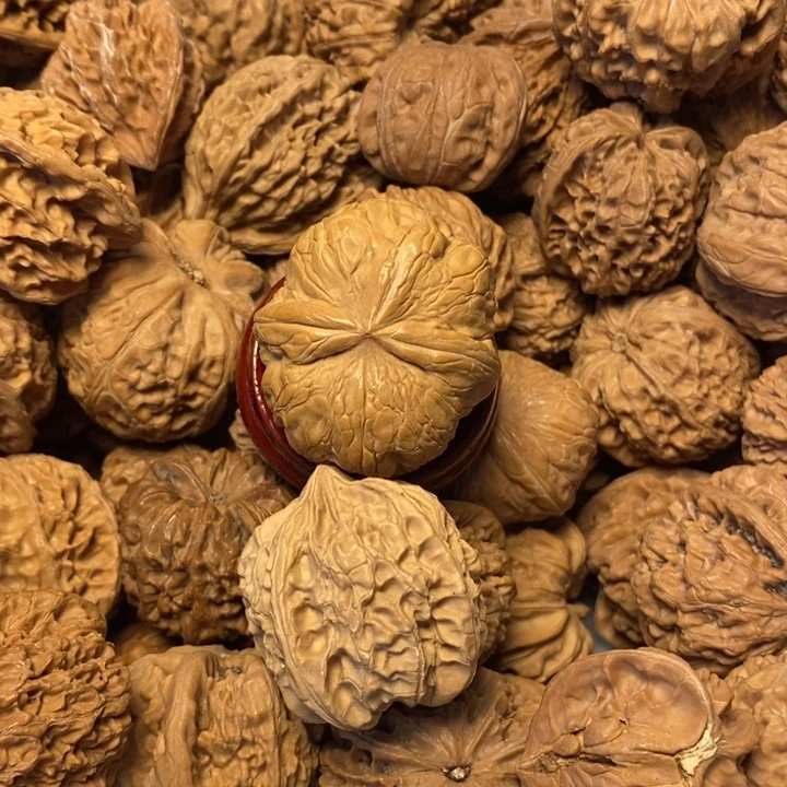 z***x文玩核桃吊坠文玩核桃异形单只