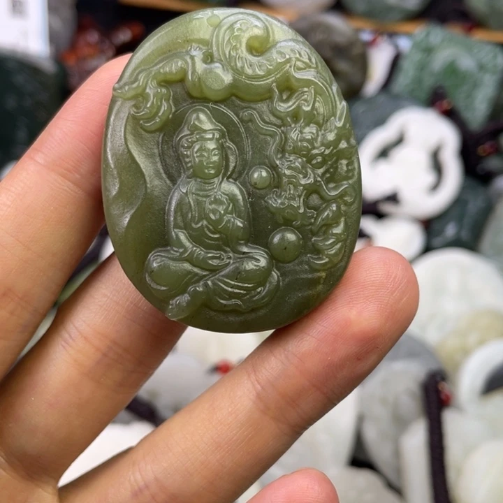 和田玉未镶嵌颈饰