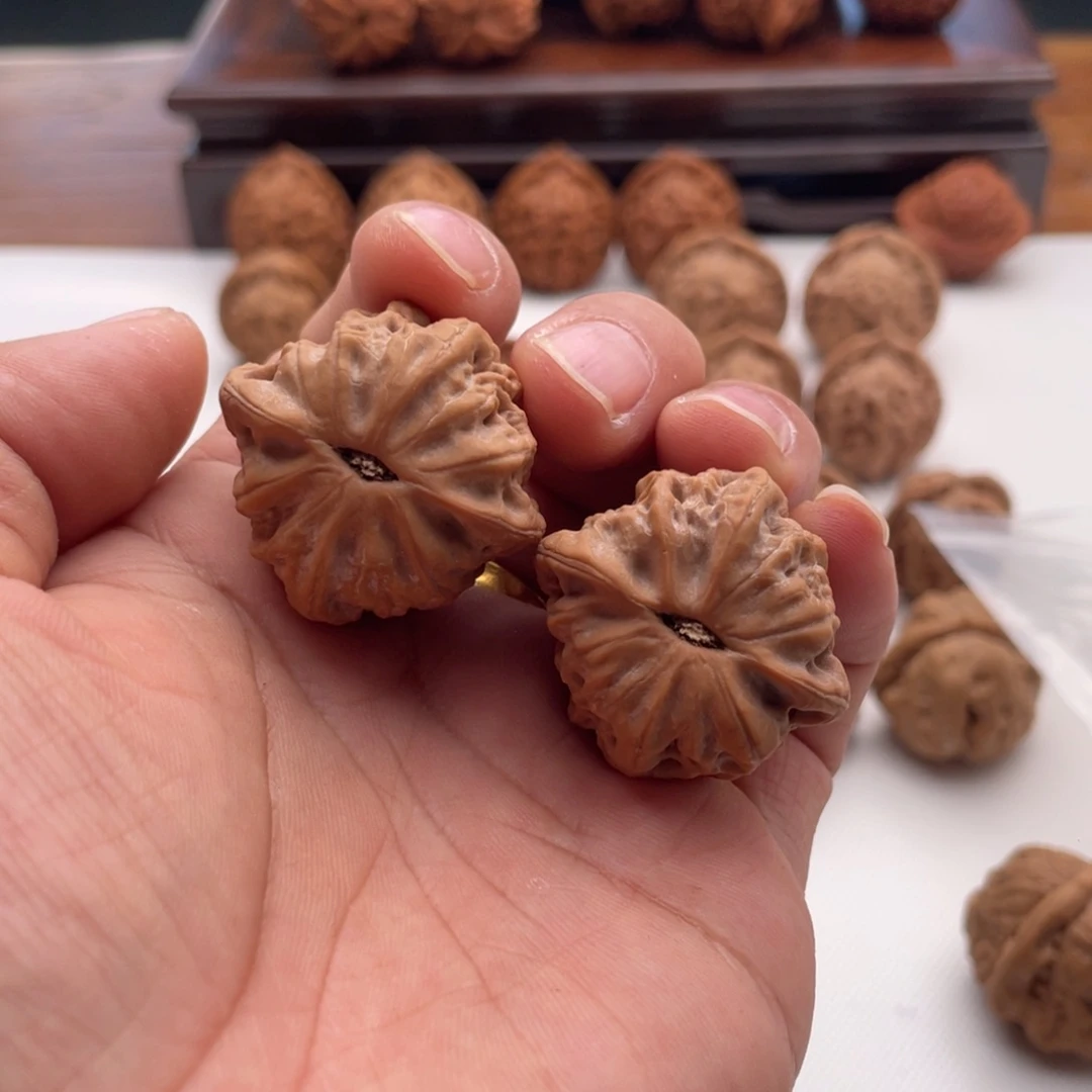 m***希核桃文玩核桃佛肚33