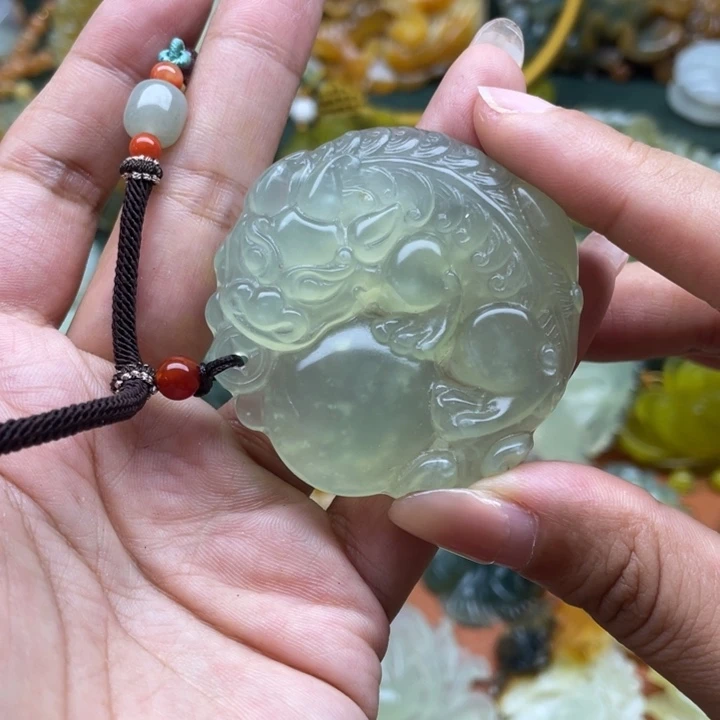 蛇纹石玉未镶嵌项链