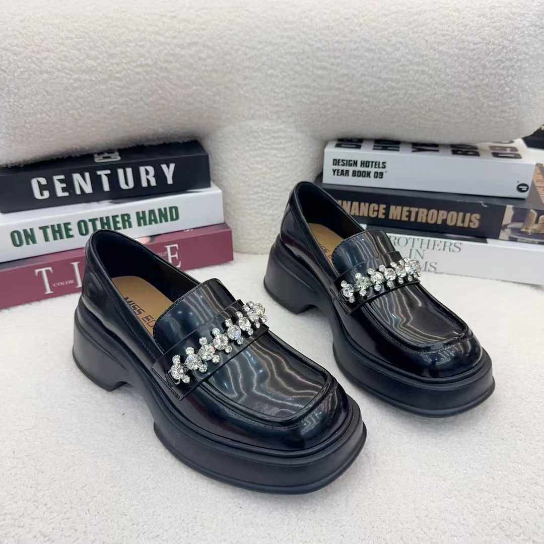 现货B1｜真皮羊里垫厚底乐福女｜半码拍小｜5200