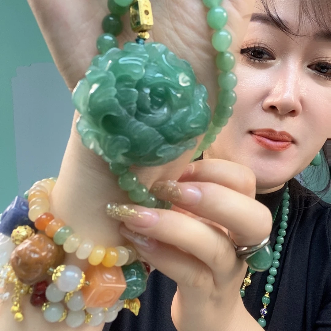群***姐石英质玉未镶嵌手镯