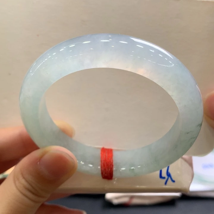 翡翠手镯未镶嵌34号炸光强推冰冰透