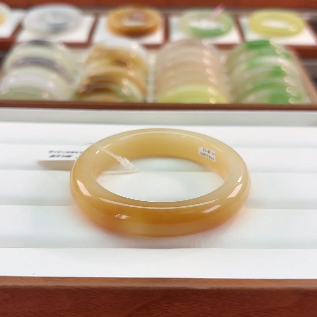 和田玉未镶嵌手镯【强推】