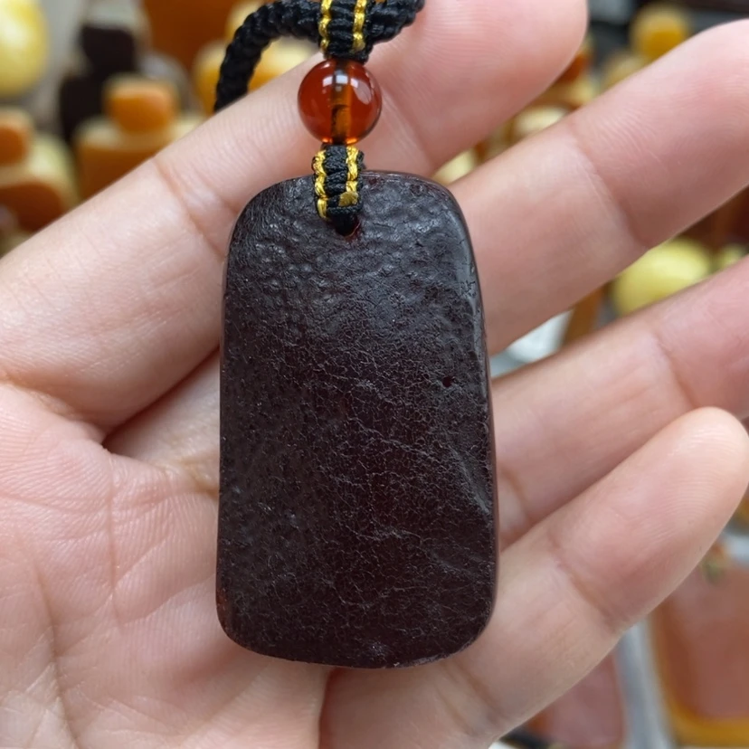 【闪购商品】琥珀颈饰未镶嵌