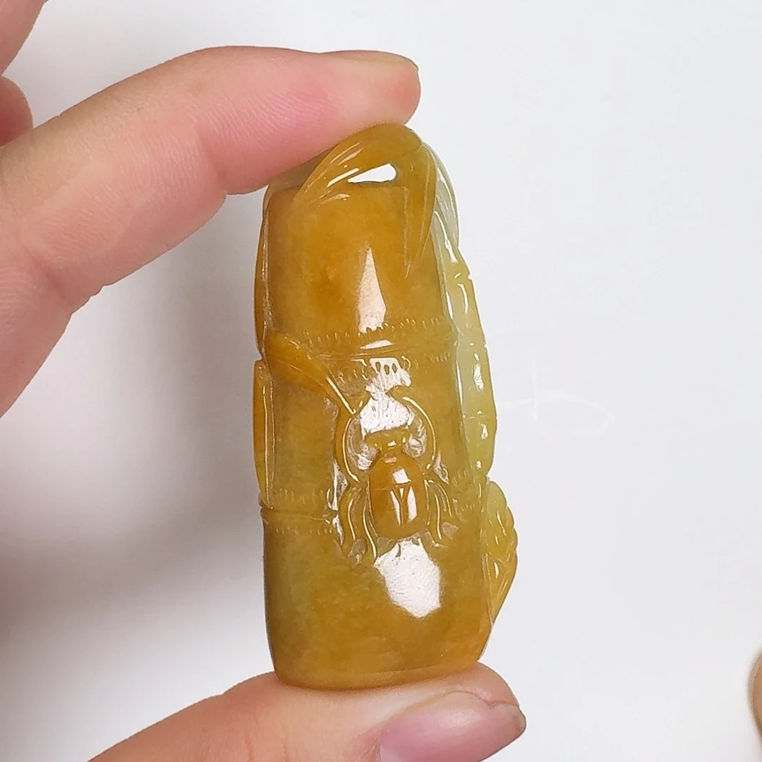 翡翠颈饰未镶嵌竹节