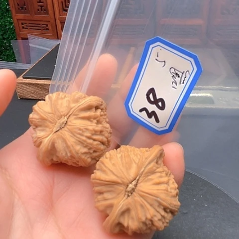 文玩核桃吊坠嘿***黑白狮子