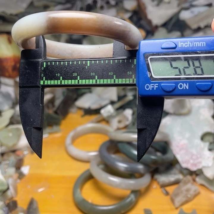 和田玉未镶嵌珠宝半成品