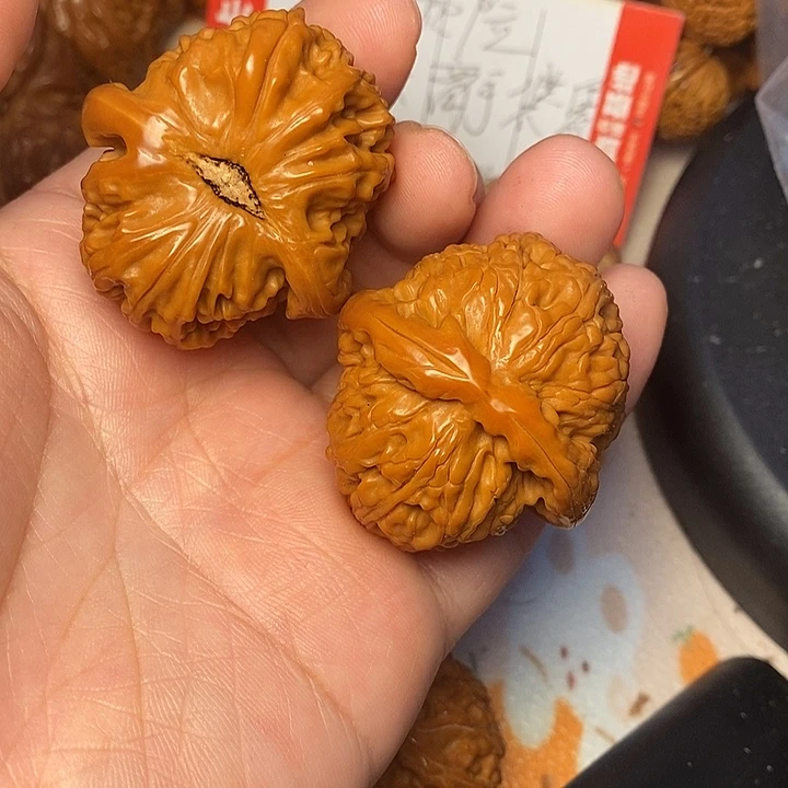 文玩核桃把件白38