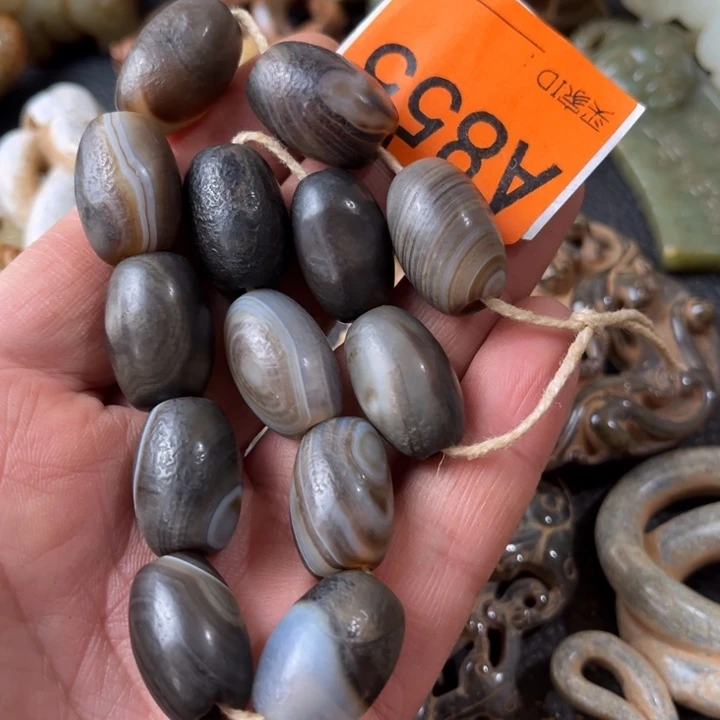 玛瑙/玉髓颈饰未镶嵌