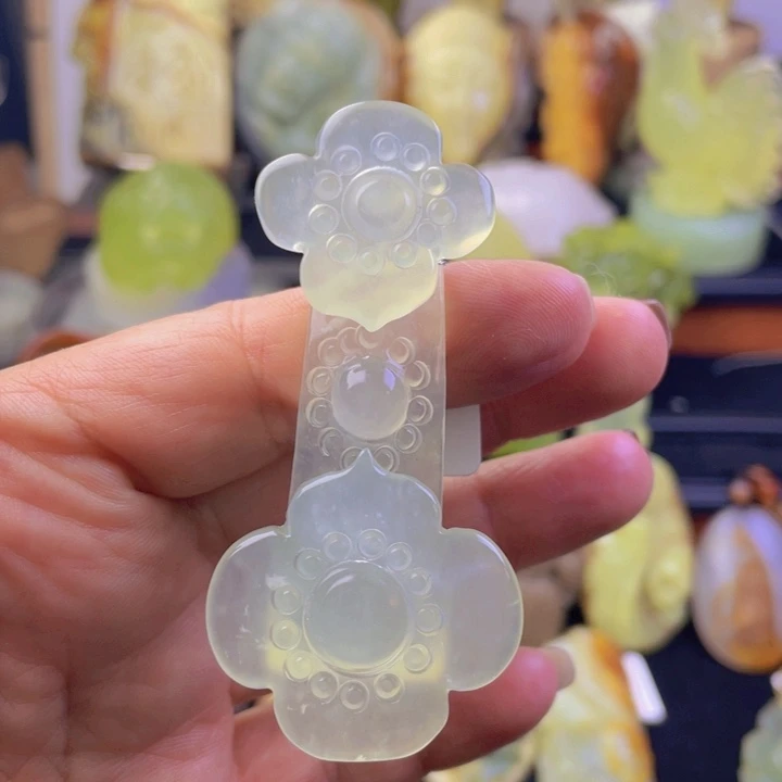 未镶嵌蛇纹石玉颈饰