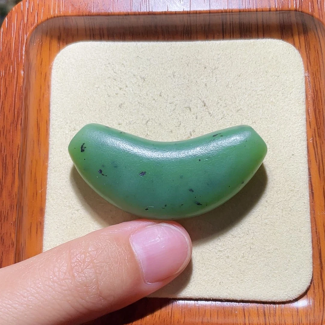 和田玉未镶嵌颈饰一**子