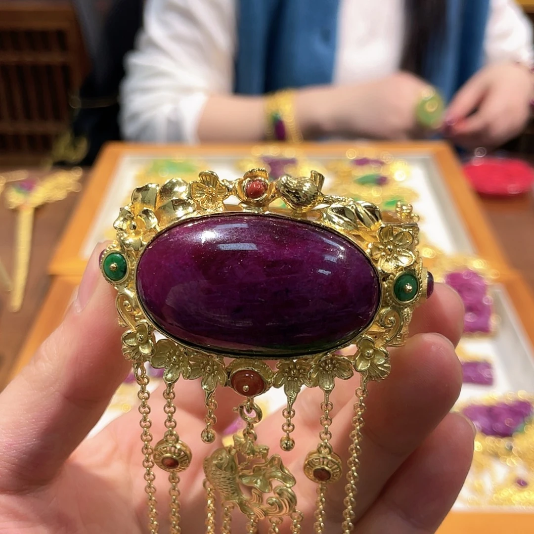 锦纶铁合金手镯红宝