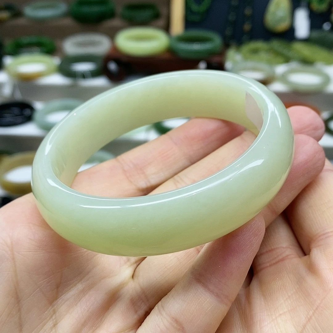 【闪购商品】未镶嵌手镯和田玉和田玉6263