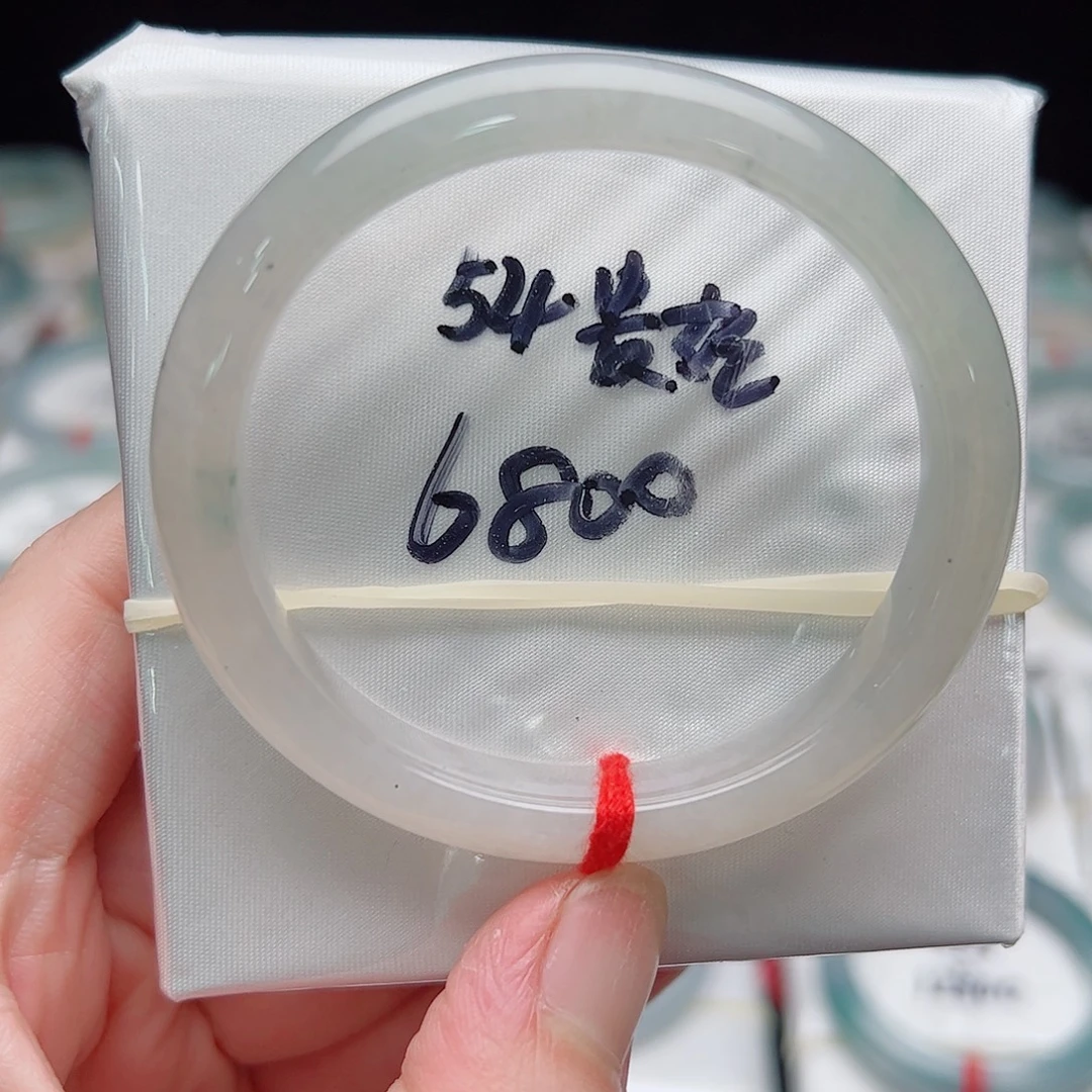 翡翠未镶嵌手镯（贵妃镯）