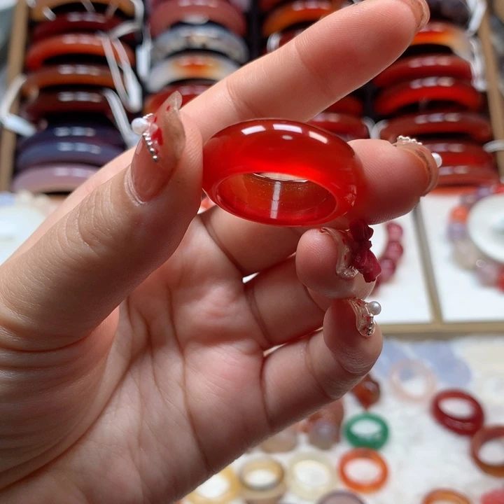 玛瑙/玉髓手镯未镶嵌村**树