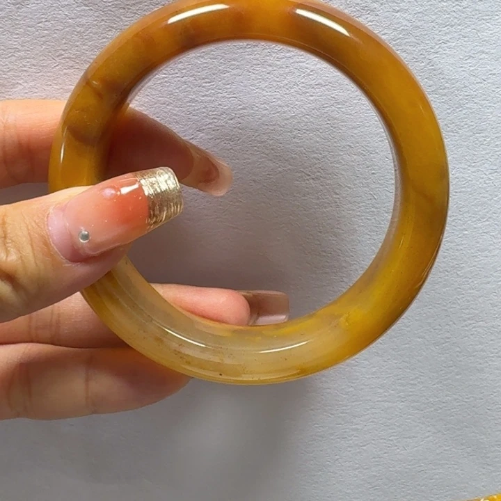石英质玉（黄龙玉）未镶嵌手镯