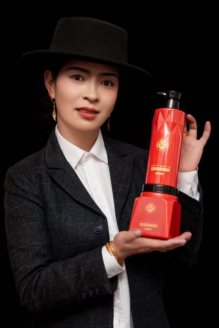 山茶花染烫修护祛屑净爽控油洗发水持久留香