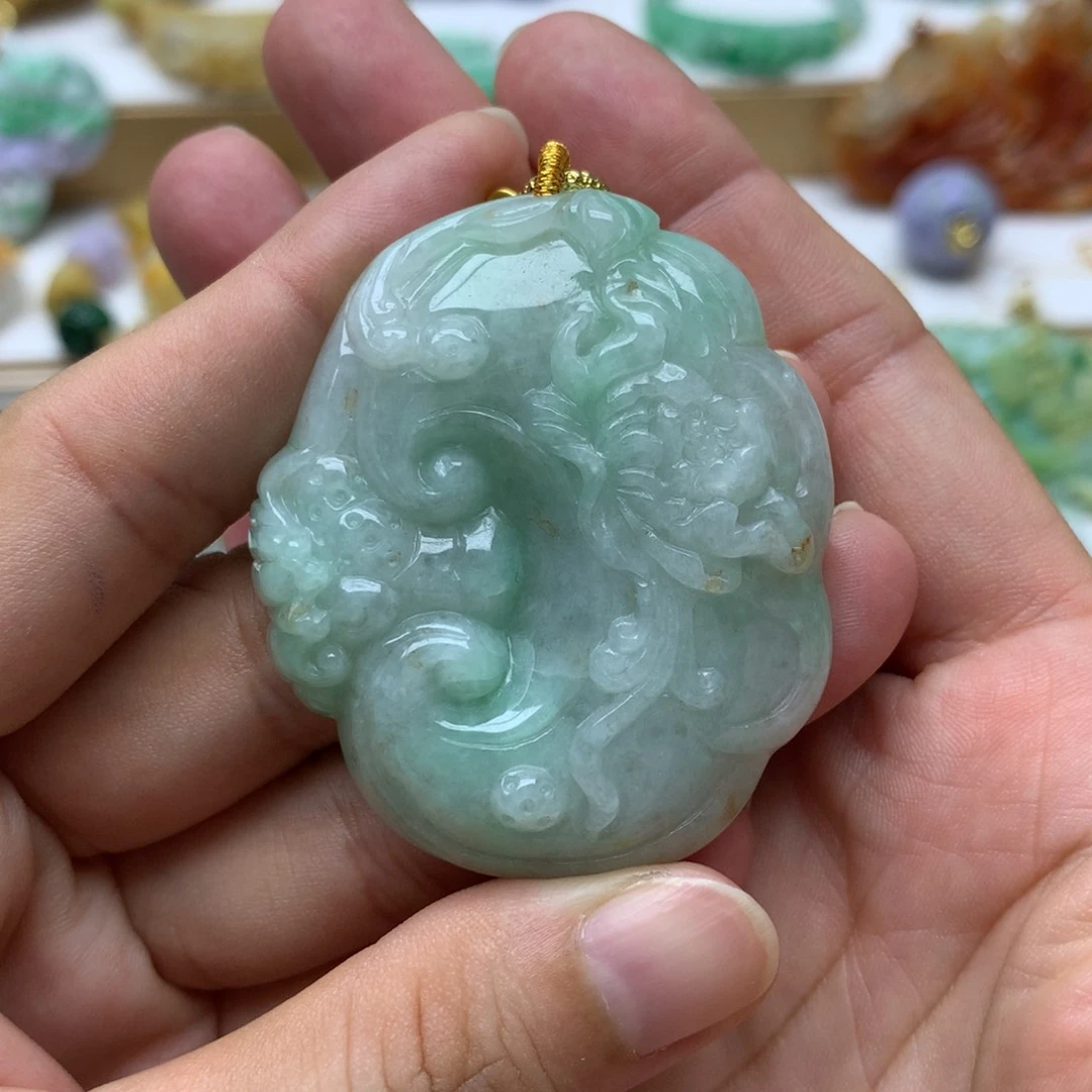 翡翠未镶嵌颈饰翡翠