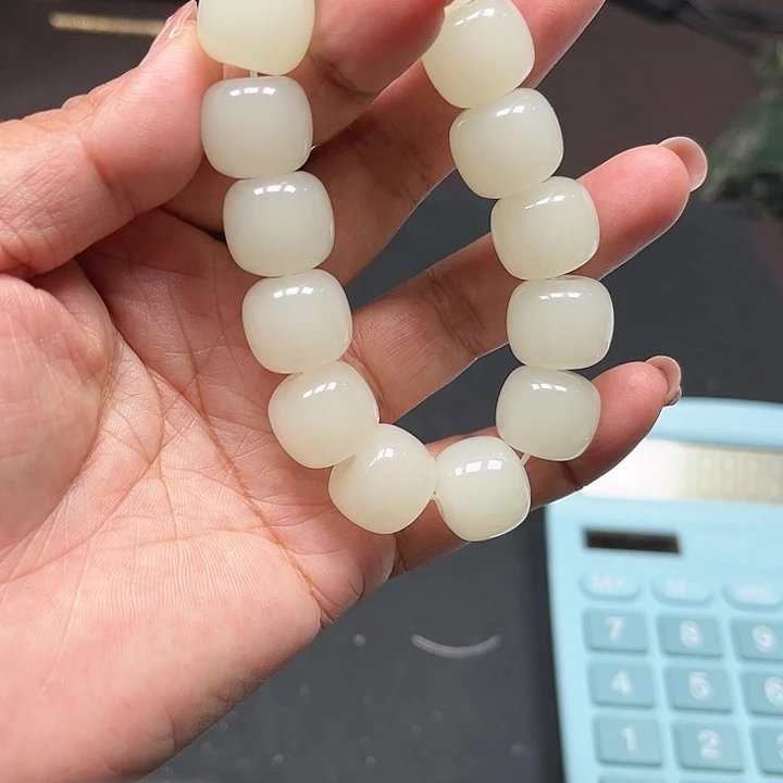 和田玉（黄玉）未镶嵌颈饰