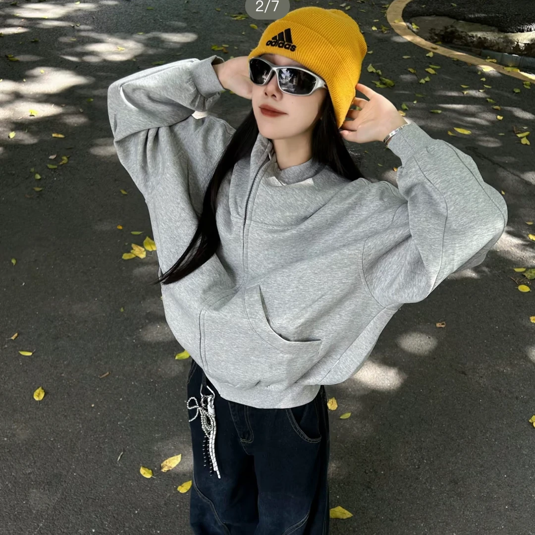 直接把“慵懒松弛感”穿在身上了！幻影logo开衫 男女同款（微瑕）