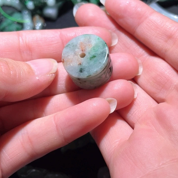 【闪购商品】翡翠颈饰未镶嵌天然翡翠