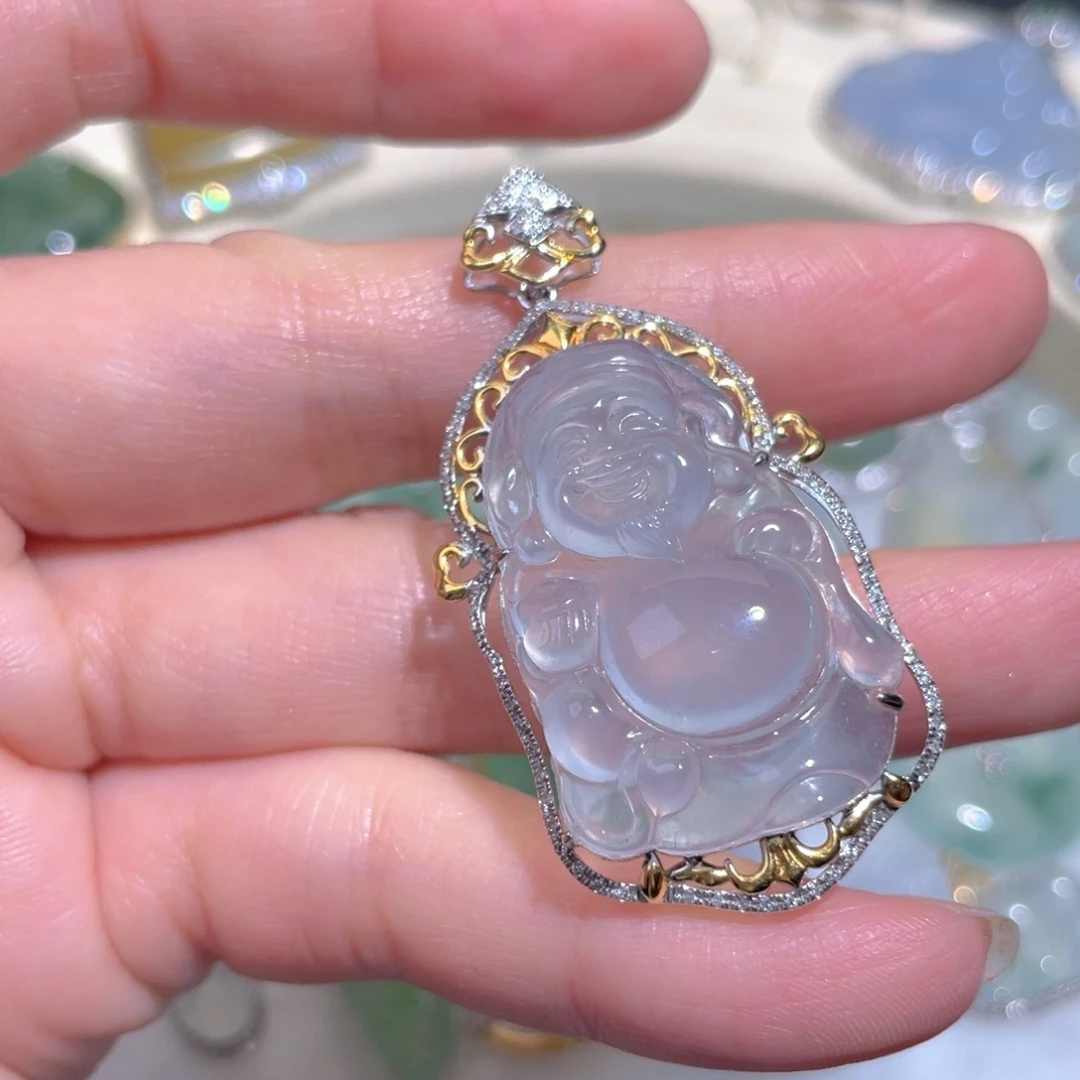 翡翠颈饰18K金镶嵌翡翠