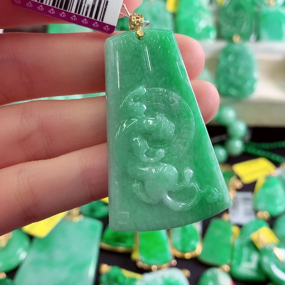 翡翠18K金镶嵌吊坠(不含链)