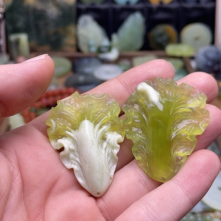 蛇纹石玉挂件足银镀金镶嵌k****y