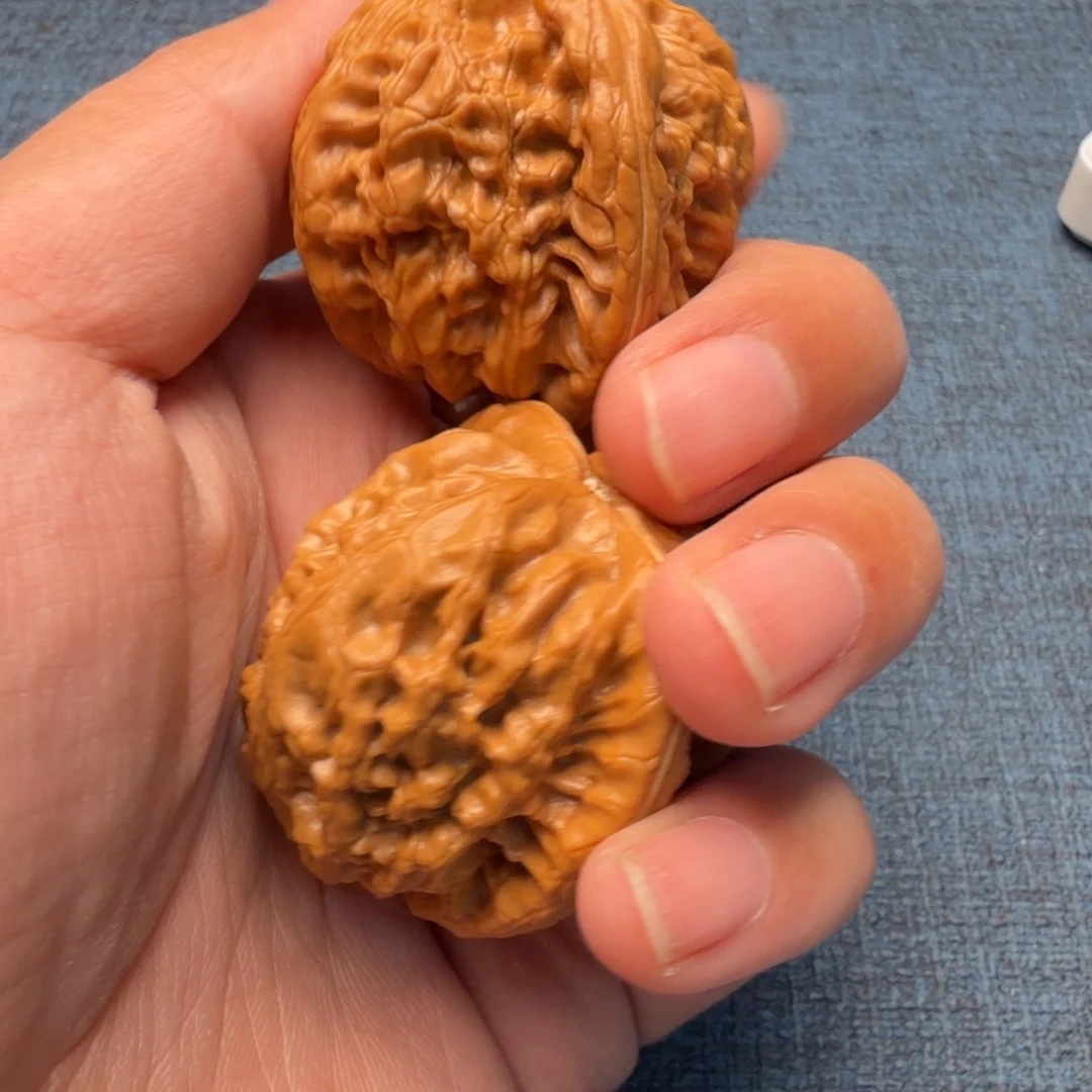 猴头核桃把件红锦鲤42尺寸1437