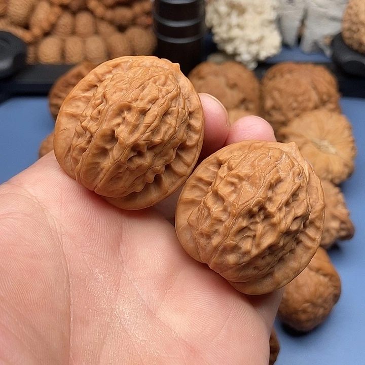 文玩核桃把件大红袍