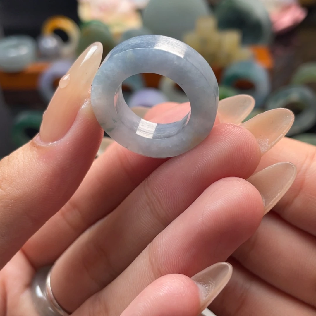 定制翡翠未镶嵌戒指