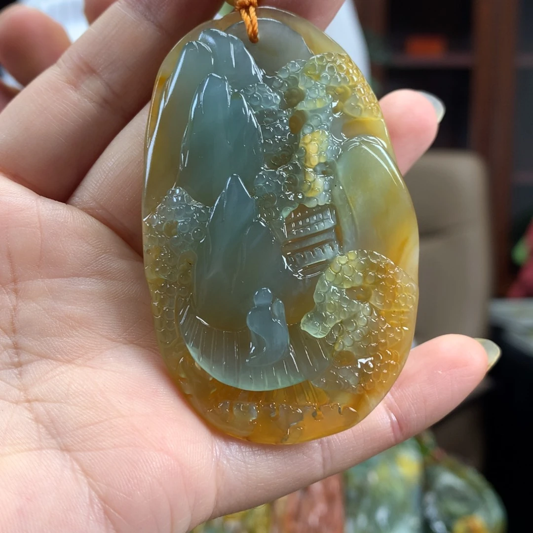 蛇纹石玉未镶嵌颈饰