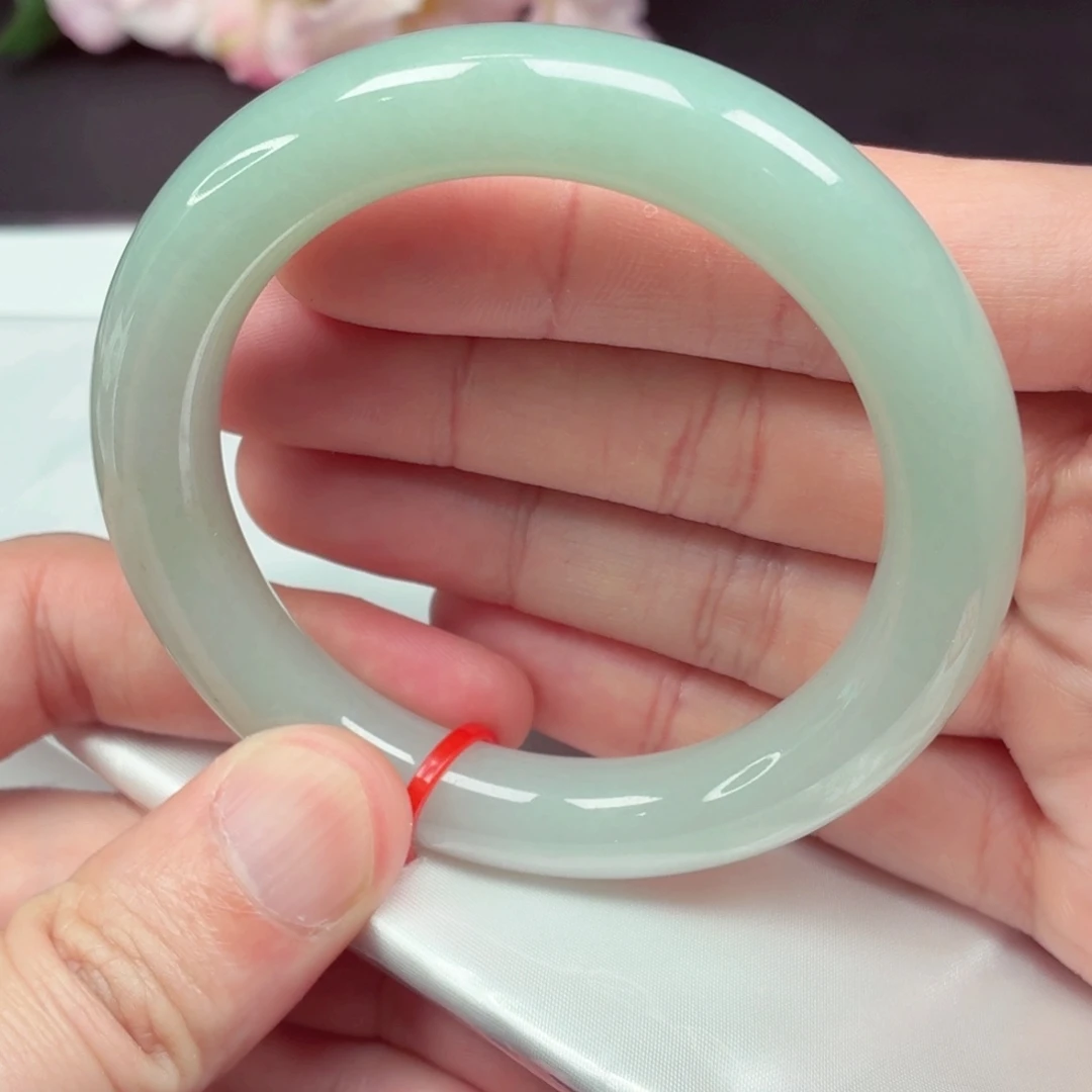 翡翠未镶嵌手镯56.8圈