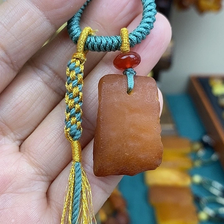 蜜蜡未镶嵌裸石钥匙扣