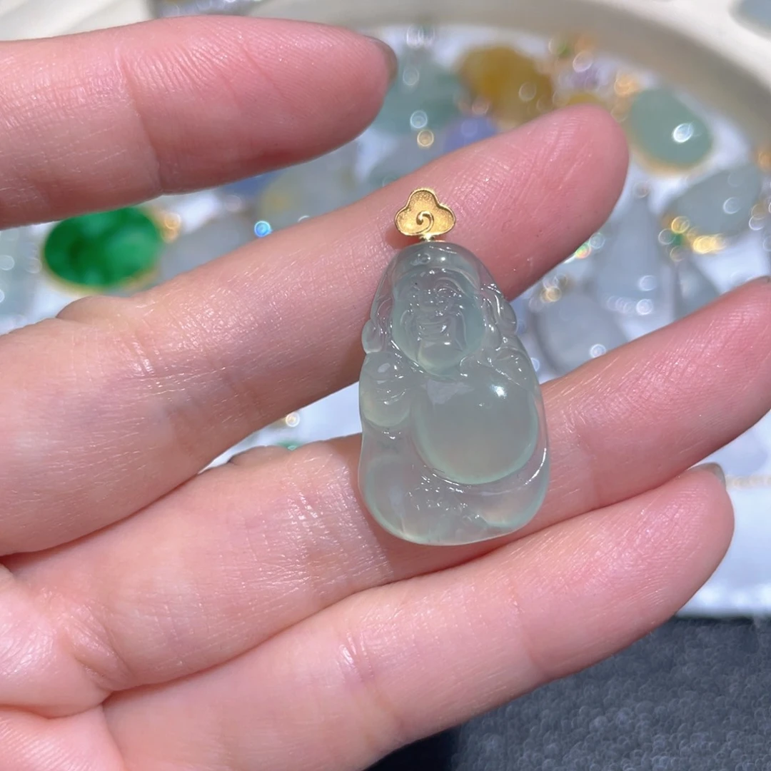 翡翠颈饰18K金镶嵌翡翠