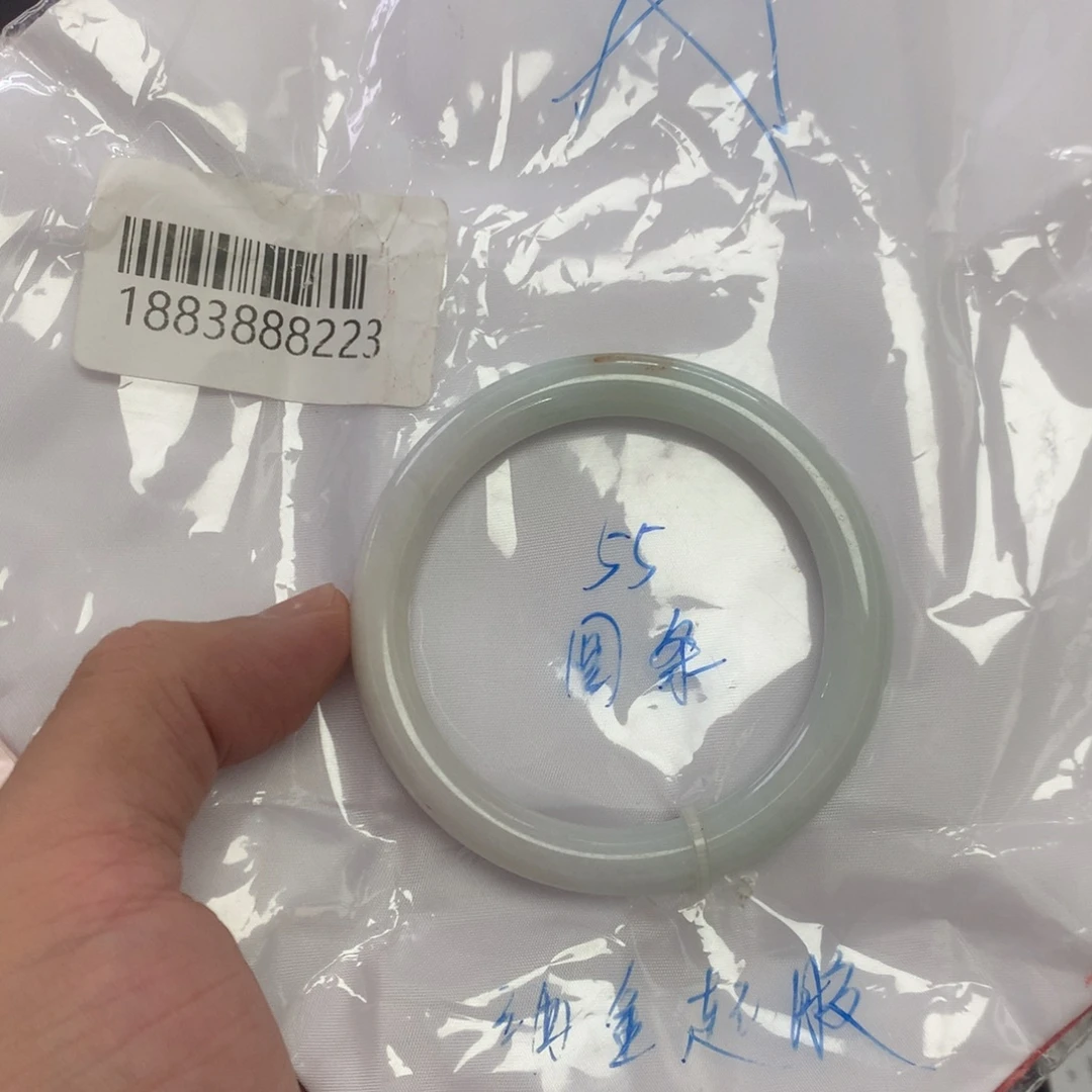 未镶嵌手镯翡翠天然缅甸翡翠手镯