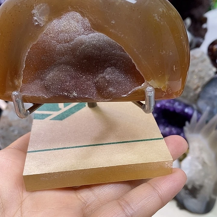 负***斤紫晶未镶嵌大型摆件（非配饰）