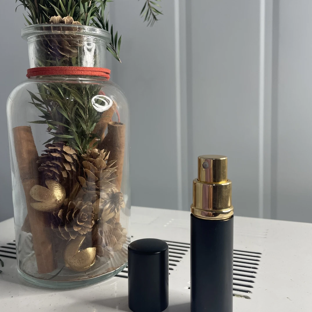 新款按压喷雾分装瓶