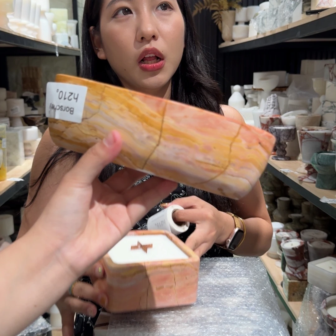 大理石h210。   2 个亿