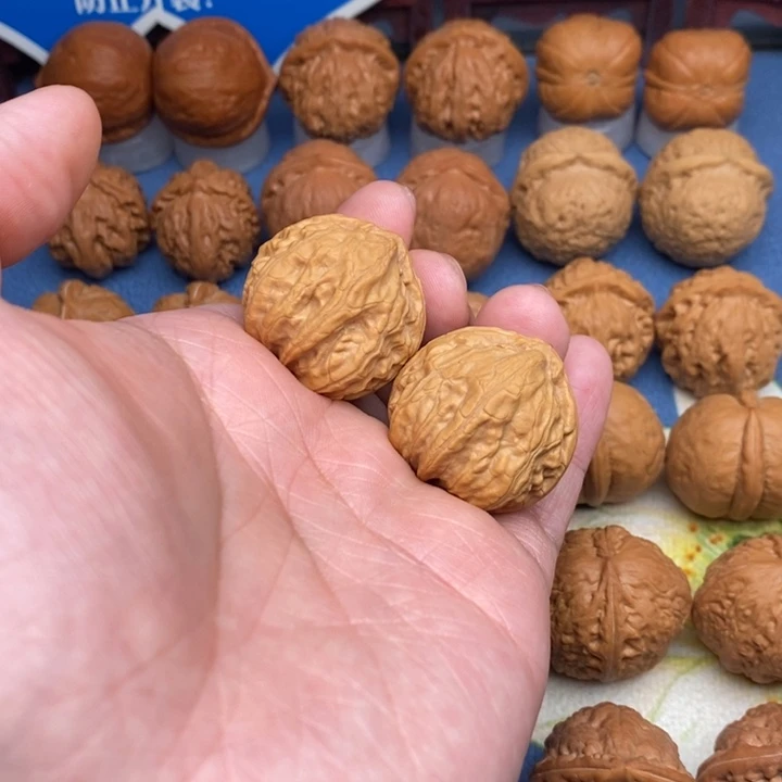 文玩核桃把件…………