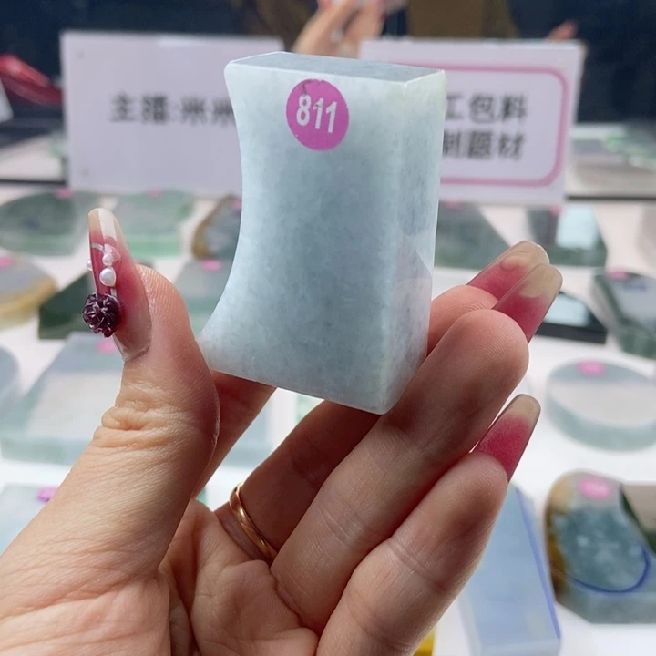 定制翡翠未镶嵌天然翡翠