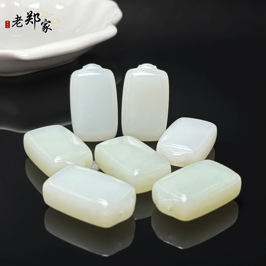 【老郑家】和田玉无事牌挂件 2388 多样性发一件 约35*21*10mm