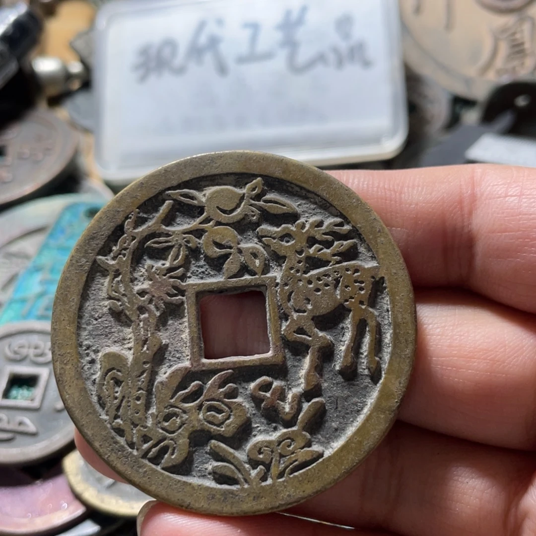 铜现代工艺品学习币