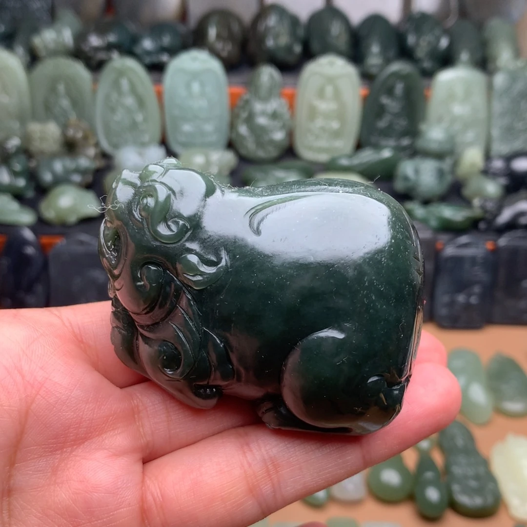 和田玉未镶嵌颈饰挂件29