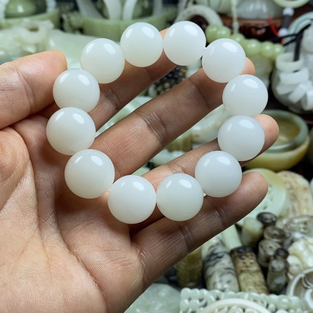 和田玉（糖玉）未镶嵌颈饰