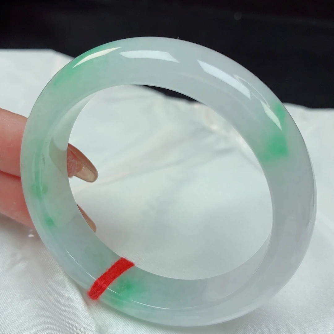 翡翠手镯未镶嵌52+