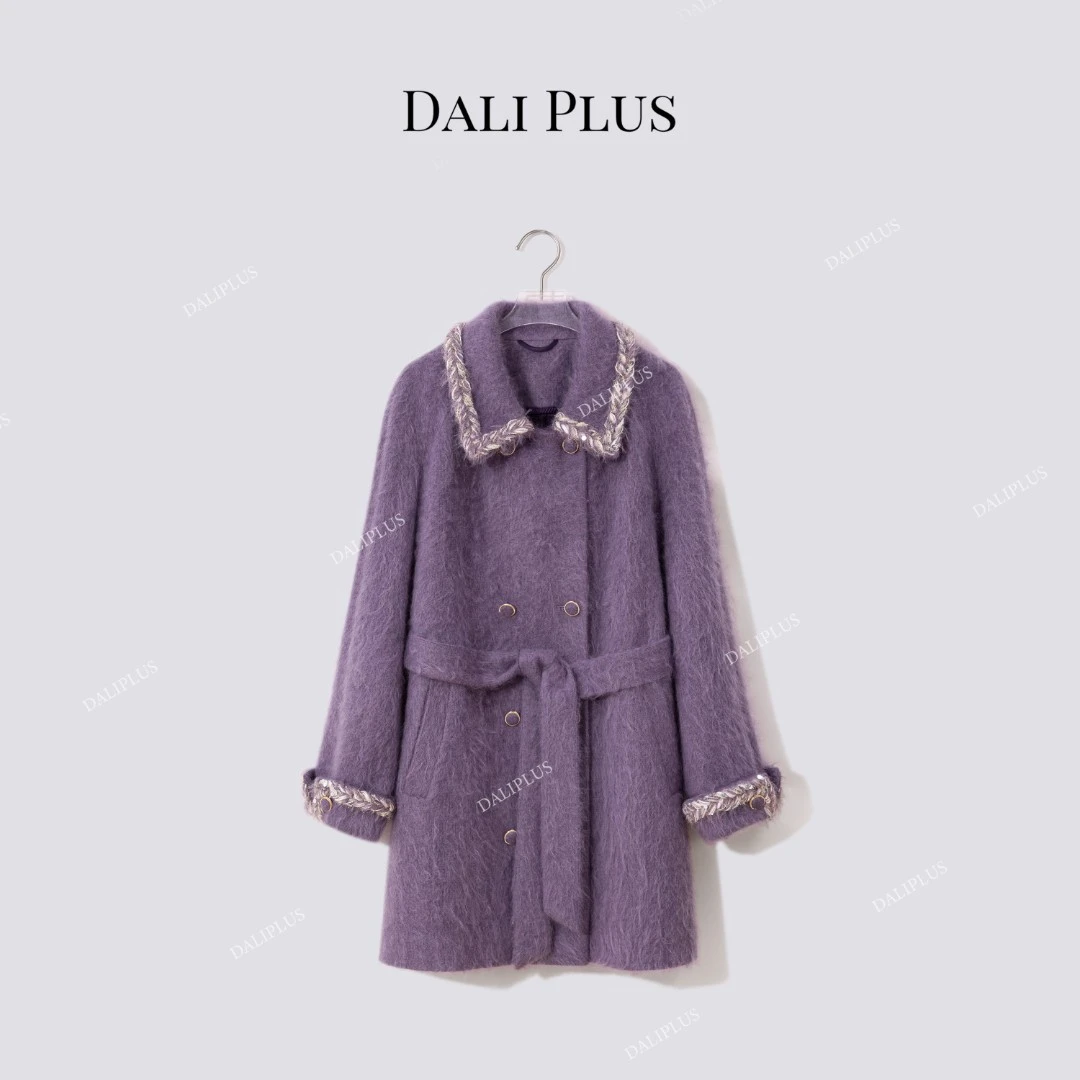 DALI PLUS“羊绒拉绒”双排扣系带收腰 编织高贵紫呢大衣-D5LT2222